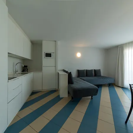 Апартаменти Sunway Amapola Сіджас
